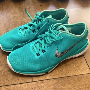 Teal Nike Fit Sole shoes